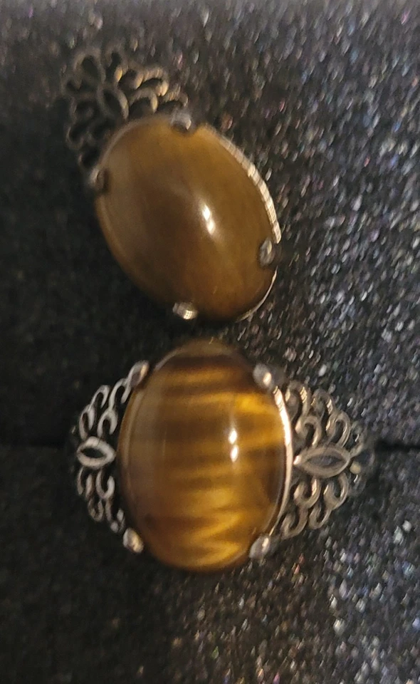 Pendientes y colgante ojo de tigre. Foto 1 de 1