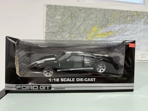 The Beanstalk Group 1:18 Ford GT Concept Car Black/white - Picture 1 of 7