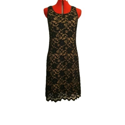 Vestido justo Karen Kane preto sem mangas de renda tamanho G, (12-14) - Imagem 1 de 4