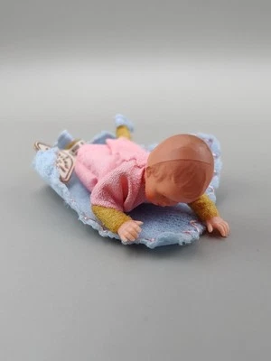 Bebé Caco Shackman alemán vintage 1:12 años 50 con manta casa de muñecas miniaturas Foto 1 de 4