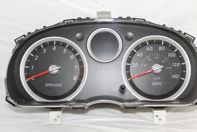 Cuadro de instrumentos velocímetro 2011 2012 Sentra tablero indicadores 26.726 millas Foto 1 de 4