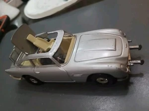 Corgi James Bond Aston Martin DB5 C271 - White Interior -1981 RARE - Picture 1 of 8