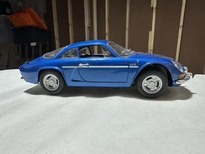 Maisto Special Edition 1971 Alpine Renault 1600s 1/18 - Imagem 1 de 4
