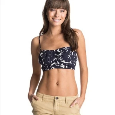 Pullover Roxy Starlet Bralette Top Vacaciones Espalda Calada Azul Marino y Blanco Talla S Foto 1 de 4