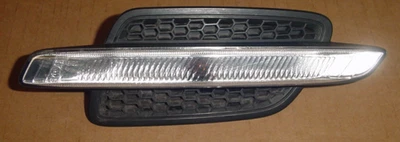 08-09 Pontiac G8 RIGHT Passenger Fender Side Marker Light Turn Signal - Image 1 of 4