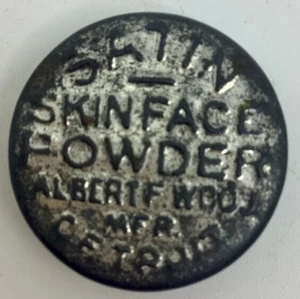 Satin Skinface Powder Tin - Vintage Albert F. Wood Detroit Beauty! - Picture 1 of 3