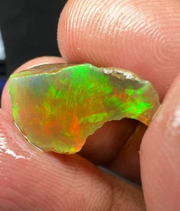 8 Carat Ethiopian Welo Opal Rough – AAA Quality Opal 100% Natural and Raw - Picture 1 of 7