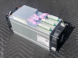 BITCOIN Miner Crypto Ebang Ebit E9 Plus 9THs Asic E9+ 11.8V 13V USA Seller NEW! - Picture 1 of 3
