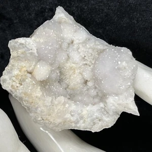 Small Geode Natural Quartz Crystal Cluster Druzy Botryoidal Mineral Specimen - Picture 1 of 6