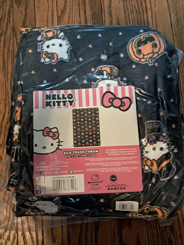Sanrio Hello Kitty Blanket Halloween Silk Touch Throw 50x70 Black Plush Costumes
