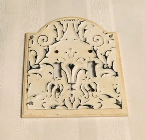 Distressed Antiqued White Ornate Double Switch Plate, Keypoint , New Old Stock - Picture 1 of 3