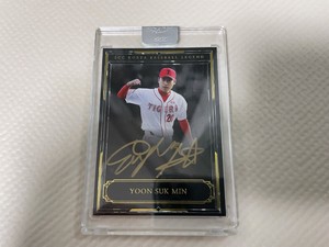 2023 SCC KOREA BASEBALL LEGEND “국보“ GOLD AUTO YOON SUK MIN (윤석민) 4/5