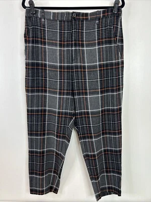 Pantalones informales Zara para mujer L negros grises rojos a cuadros recortados pierna cónica Foto 1 de 4