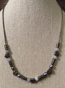 "COLLAR BRIGHTON FLEUR DE LIS CORAZÓN Gris Perla Plata/Cuentas de Vidrio 18"" Ajusta" - Imagen 1 de 5