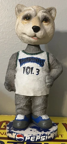 Vintage Crunch Bobblehead Minnesota Timberwolves NBA Imperfect Cover