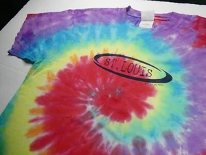 T-shirt Y2k St. Louis Tie Dye, multicolore, taglia X-Large (XL) - Foto 1 di 12