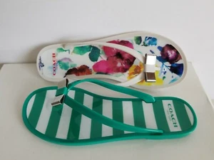 SANDALIAS CHANCLAS COACH LANDON ICÓNICO LOGO PVC LAZO DE GELATINA TANGAS ME ENCANTAN ZAPATOS - Imagen 1 de 9