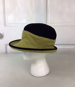 HATTITUDE Velvet Wool Hat Womens One Size