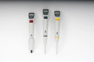 BRAND Tech Transferpette Electronic Pipettor Lot of 3 - AS IS - Picture 1 of 7