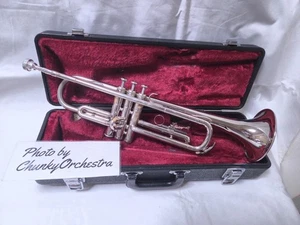 Trompeta Yamaha YTR-1310 hecha en Japón modelo para principiantes con estuche rígido #2232 - Imagen 1 de 17