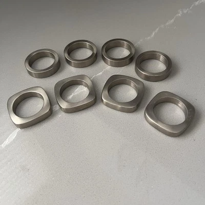 Juego de 8 servilleteros industriales modernos pesados acero inoxidable cepillado dos formas Foto 1 de 4