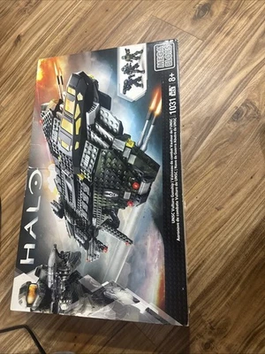 Mega Bloks Halo UNSC Vulture Gunship Building Set - 1031 peças (CNG71) - Imagem 1 de 3