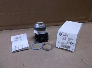 800TC-J20A T Allen Bradley NEW In Box Selector Switch Without The Knob * - Picture 1 of 4