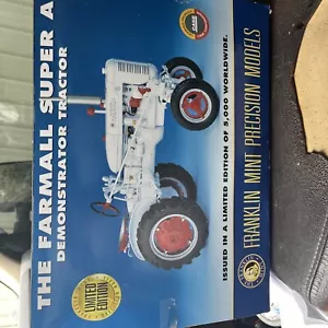 international farmall super a tractor Die cast 1/12 - Picture 1 of 7