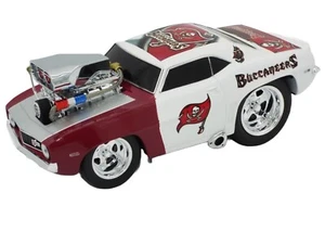 Muscle Machines Custom 1969 Chevy Camaro Hot Rod Tampa Bay Buccaneers Football - Picture 1 of 7