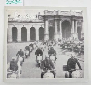 Alvaro Valentini La Vespa Piaggio nel mito collezione Marco Romiti - Foto 1 di 4