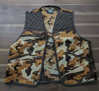 Vintage SaftBak Size Large Camo Hunting Vest With Game Carry Pouch On Back - Image 1 of 4