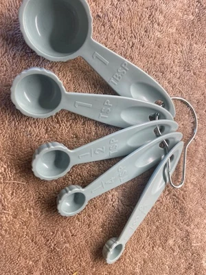 Nordi Ware Bundt Measuring Spoons Unused - Image 1 of 4