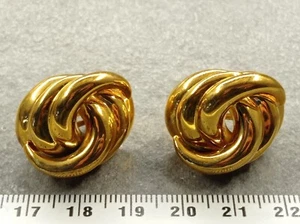 PAIRE DE BOUCLES D'OREILLE CLIPS DOREES REF07664J - Picture 1 of 3