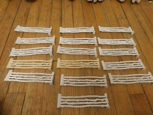 Vintage Lot of 16 White Rustic Corral Fence Marx Playset Parts Ranch Farm Set - Picture 1 of 2