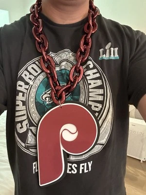 Philadelphia Phillies Big Throwback Vintage Logo Fan Chain - Image 1 of 2