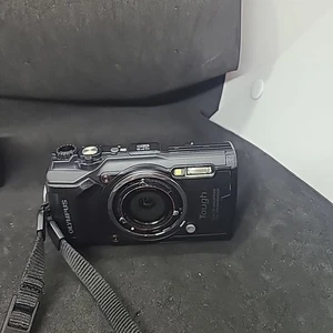 Olympus Tough TG-6 4k 12.0MP Point & Shoot Digitalkamera - schwarz - ohne Ladegerät  - Bild 1 von 5