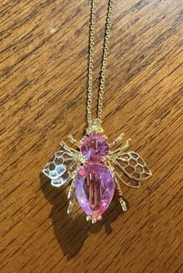 Vintage Joan Rivers Pink Hope Bee Gold Chain Necklace with Pendant Brooch - Picture 1 of 8