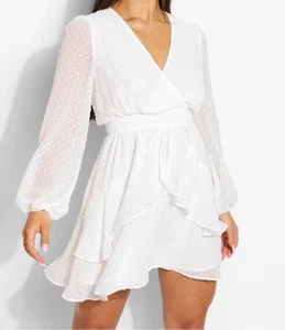 Boohoo Ivory Ruffle Hem Dobby Mesh Skater Dress Womens Size 18 NWT - Picture 1 of 10