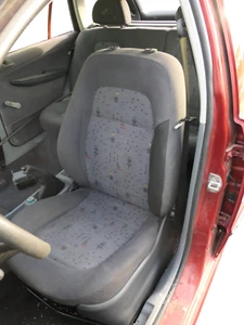 Skoda Fabia 6Y Sitz vorne links Fahrersitz Sitze vorn - kein Seiten Airbag - Bild 1 von 6