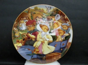 Franklin Mint Collector Plate - Teddy Bear Grand Tour - vgc (8 1/8") - Picture 1 of 4