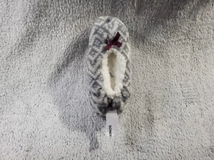 Sonoma Slippers with Memory Foam Sole grippers * Gray & White Size Small * NEW - Picture 1 of 1