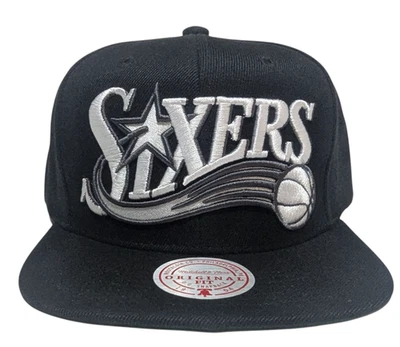 Gorra Mitchell & Ness Philadelphia 76ers XL Logo HWC Snapback OSFA Negra Foto 1 de 4