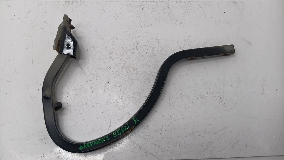 Tapa maletero bisagra pasajero trasero derecho Hyundai Genesis 2013 cupé Foto 1 de 4