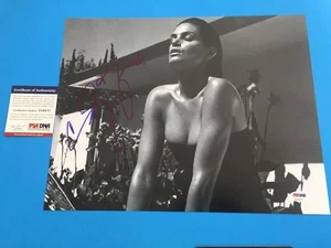 Cindy Crawford Sexy Model Signed Auto 11x14 PHOTO PSA/DNA COA - Bild 1 von 2