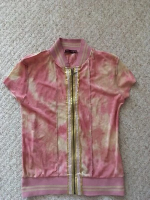 BLUSA CASI FAMOSA LONDRES ROSA/DORADA/TALLA SUPERIOR 12 Cremallera En muy buena condición Foto 1 de 4