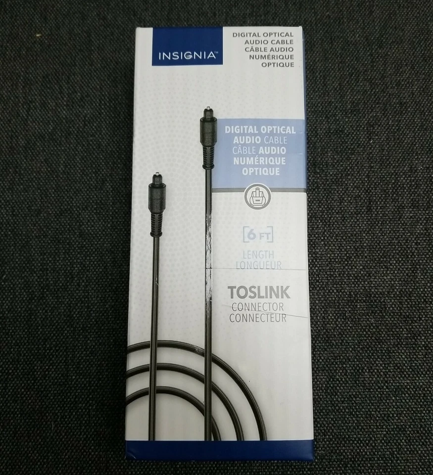 Insignia - 6' Digital Optical Audio Cable Toslink - Black Model: NS-HZ5142-C Foto 1 de 3