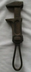 Antique -- IHC International Harvester Adjustable Wrench - Loop Handle - Foto 1 di 8