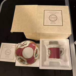Avon 1985 European Tradition Collection France Demitasse Tasse & Untertasse - Bild 1 von 6