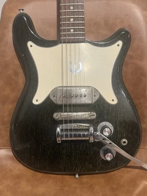 Epiphone Coronet Silver Fox 1965 de colección “RARO” Foto 1 de 4