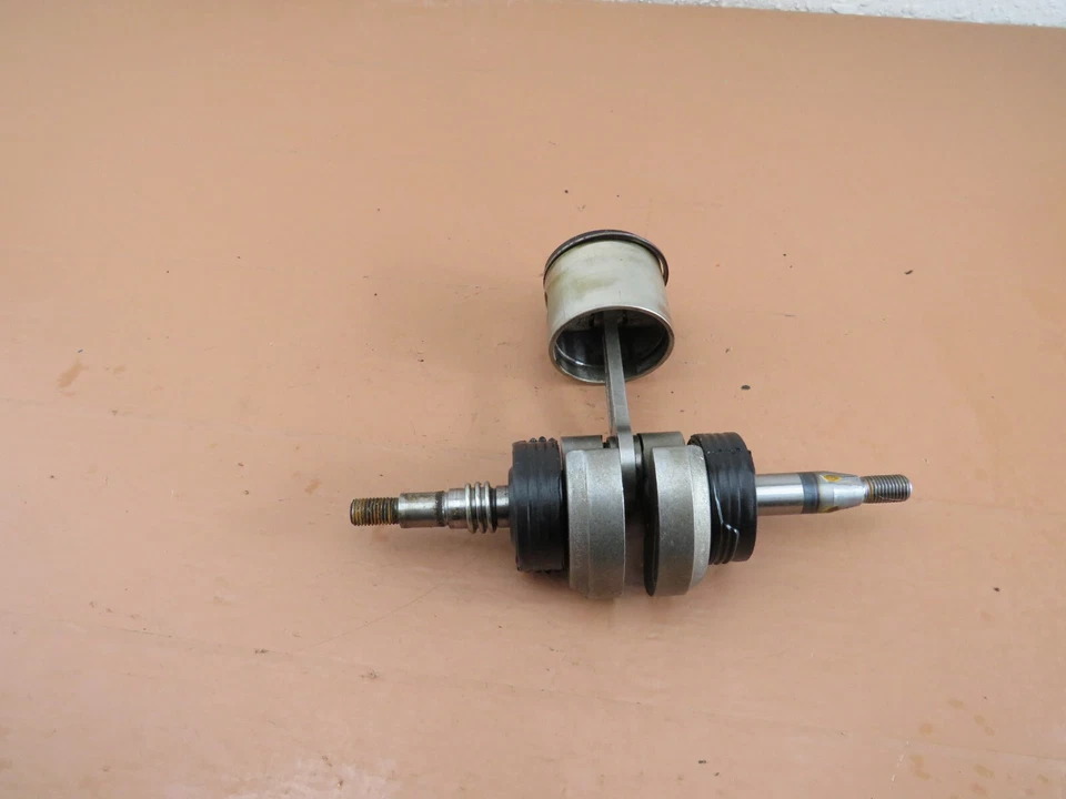 Poulan Wild Thing 2375 Chainsaw OEM Crankshaft w/ Piston - Image 1 of 4